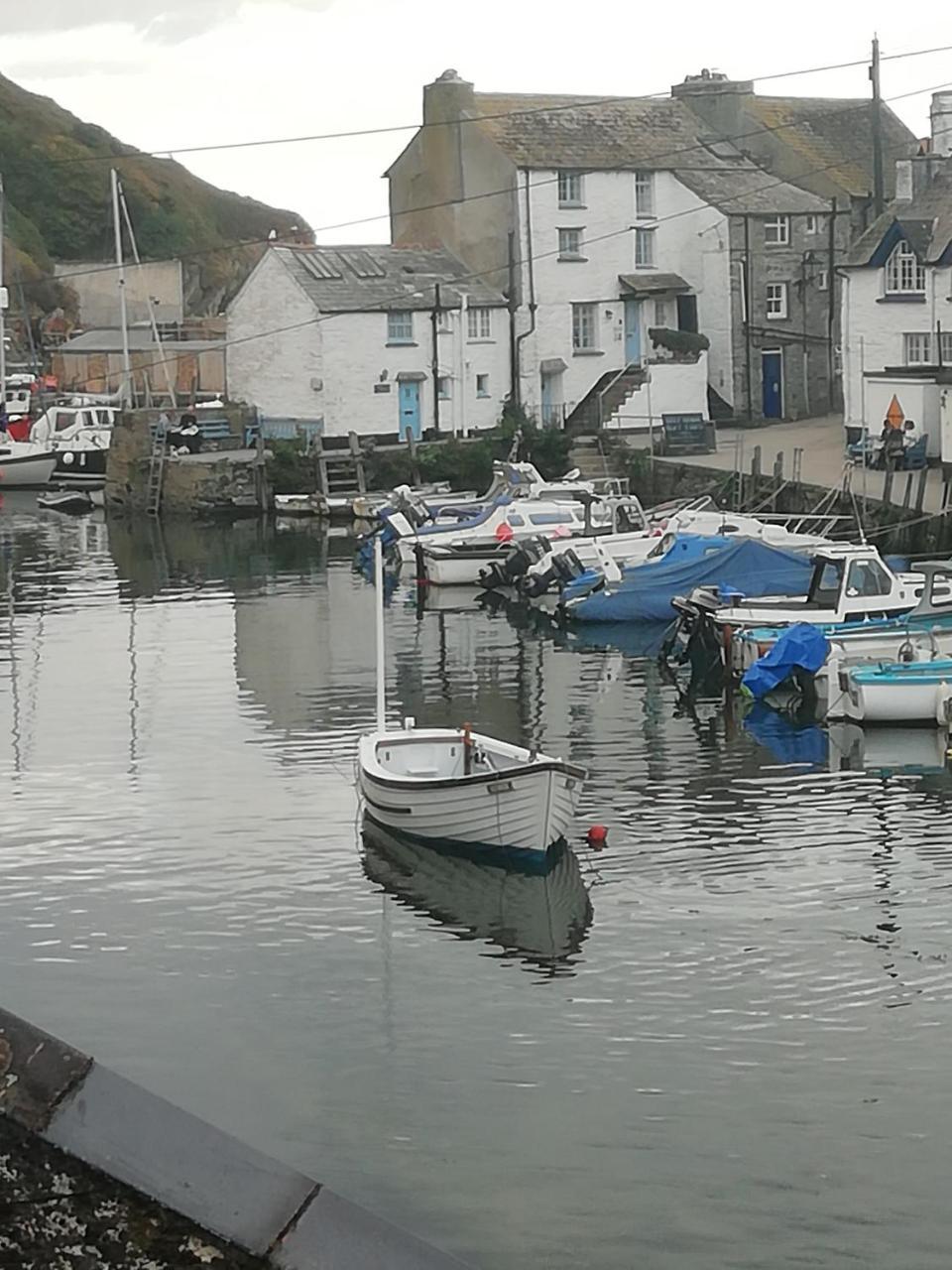 The House On The Props Bed and Breakfast Polperro Eksteriør billede